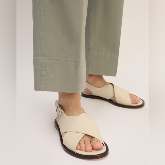 Everlane The Easy Pant in Steel Blue - Picture 4 of 13